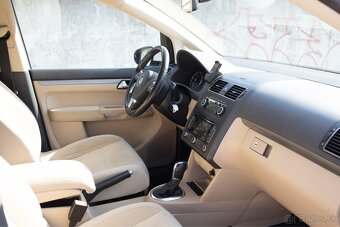 Volkswagen Touran 1.6 TDI DSG - 13