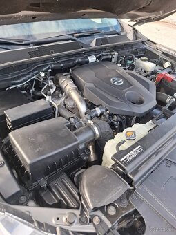 Nissan Navara NP300 Tekna Double Cab 2.3 dCi 190 7 A/T - - 13