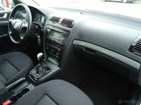 Škoda Octavia Combi 1.6 Ambiente - 13