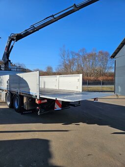 Volvo FMX so žeriavom HIAB - 13