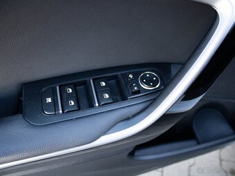 Kia Ceed SW 1.6 CRDi 136k Gold A/T - 13