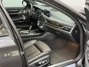 BMW Rad 7 730Ld xDrive A/T - 13