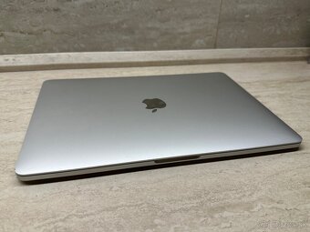 Apple MacBook Pro 13" 2017 i5/ 8GB/ 128GB - 13