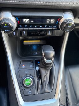 Toyota RAV4 Black Edition 2021 – hybrid 4×4 - 13