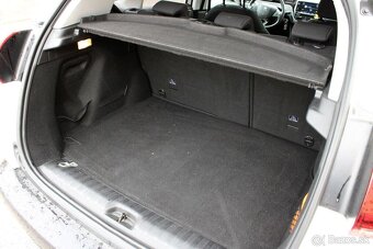 Peugeot 2008 1.2 PureTech Style, benzín 2018 - 13