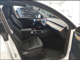 Tesla Model Y 2023 LR SoH 92 % / servis 5 ročná záruka / - 13