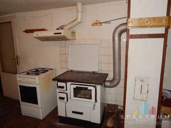 SPEKTRUM REALITY - Na Predaj rodinný dom s pozemkom 1385 m2, - 13