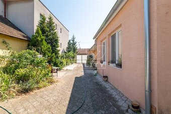 LEN U NÁS  TOP CENA 
3-izbový rodinný dom s veľkým... - 13