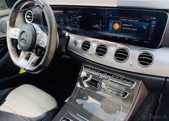 Mercedes Benz AMG E53 4MATIC - 13