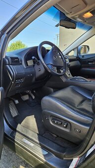 Lexus RX450h Premium - 13
