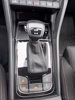 skoda karoq scout - 13