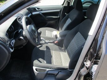 ŠKODA OCTAVIA COMBI 1,4TSi 90kw Tažné Klima 2009 - 13