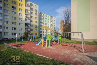 Zrekonštruovaný 3-izbový byt neďaleko širšieho centra Poprad - 13