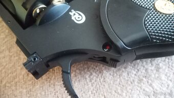 CO2 Revolver - 13