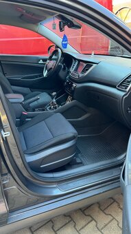 Hyundai Tucson - 13