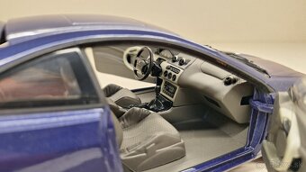 1:18 FORD COUGAR - 13