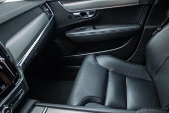 Volvo V90 2.0 D4 AWD Cross Country - 13