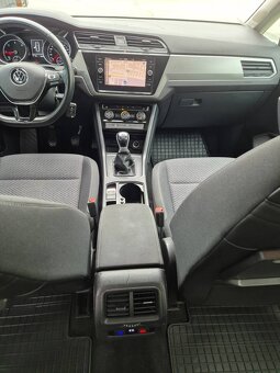 7-miestny Volkswagen Touran 2.0 TDI Edition Trendline - 13