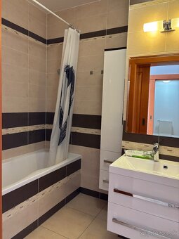 Prenájom,ELITNÉ BÝVANIE,4-izb.byt,240m2,Bratislava-DLHÉ DIEL - 13