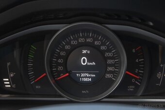 Volvo V40 2018 88kw 115t km aj na splátky - 13