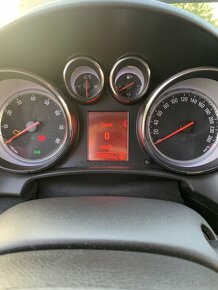 Opel Astra 1.4 Turbo ZNÍŽENÁ CENA - 13
