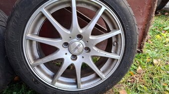 Elektróny  r16  4x100 - 13