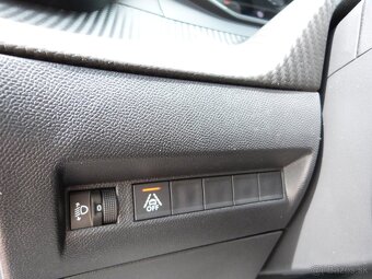 Peugeot 2008 1.2 PureTech 130 Active - 13