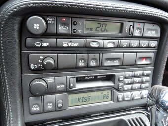 Jaguar XKR 4.0i V8 Supercherger 2000 - 13