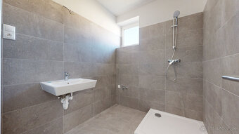 2-izbový byt s loggiou a balkónom v projekte Polianky – Zava - 13