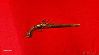 KRESADLOVÁ PIŠTOL - 13