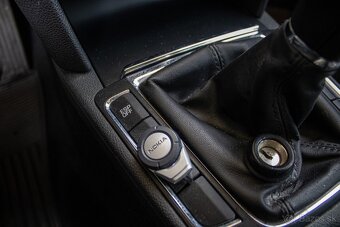 Škoda Superb 2.0 TDI 103 kW MT6 - 13