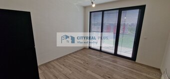Ponúkam na PREDAJ 5 IZBOVÝ PENTHOUSE V MESTE NOVÉ ZÁMKY - 13