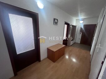 NOVINKA 3 izbový byt na prízemí, čiastočne zariadený, s balk - 13