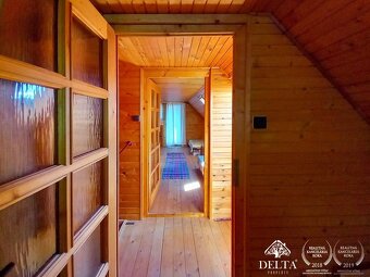 VÝRAZNE ZNÍŽENÁ CENA Rodinný dom - drevenica po vkusnej rek - 13