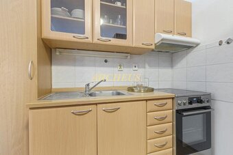 PRÍJEMNÉ BÝVANIE ALEBO VÝBORNÁ INVESTIČNÁ PRÍLEŽITOSŤ - 13