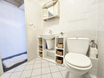 Väčší 2-izbový byt 50 m² V CENTRE / Škultétyho / Staré mesto - 13