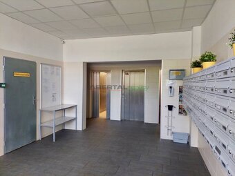 3izb 78m2 Petržalka - zariadený, voľný od 1.6., loggia, vonk - 13