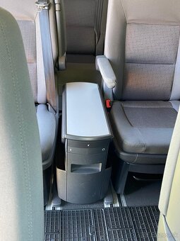 VW MULTIVAN T5 2.5TDI 96kw 7-MIESTNE - 13