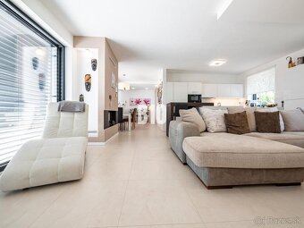 Nadštandardný DOM a POZEMOK - Nitra, Malý Lapáš - 13