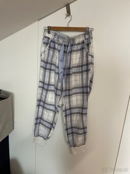 Pyžamové sety - 13