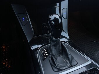 Hyundai i40 CW 1.7 CRDi 100kw A/T - 13