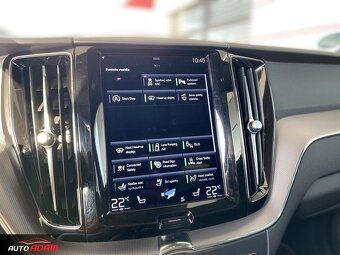 Volvo XC60 B4 145 kW AWD Geartronic R-Desing - 13