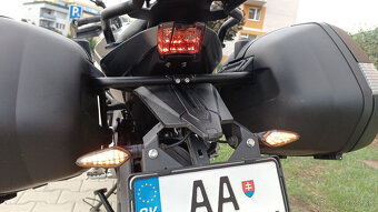 CF Moto 650 MT - 13