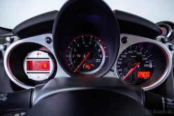 Nissan 370Z 3.7 V6 Coupe - 13