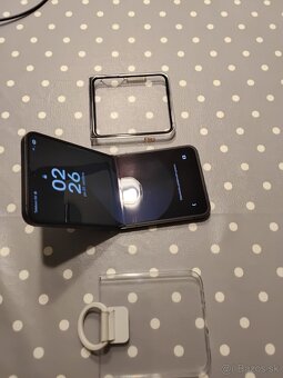 Samsung Zflip 6 - 13