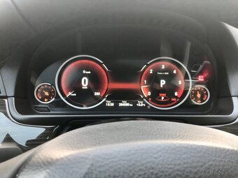 BMW 530d xDrive - 13