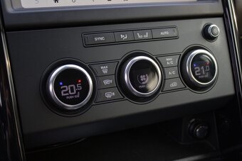 Land Rover Discovery 3.0 SDV6 SE - 13