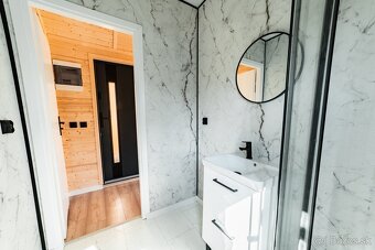 CELOROČNÝ MOBILNÝ DOM V ROZMERE 7x3,5 + 1m terasa - 13