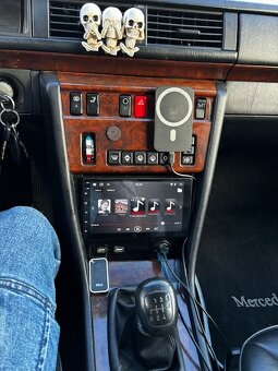 Mercedes-Benz W124 2.0i  100kw - 13