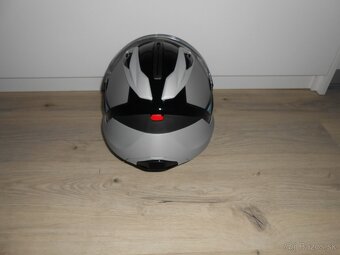 Predam krasnu novu moto prilbu znacky SHARK EVO GT SEAN - 13